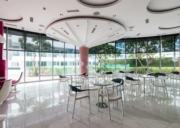 Azure Residences Staycation Aparthotel Manila