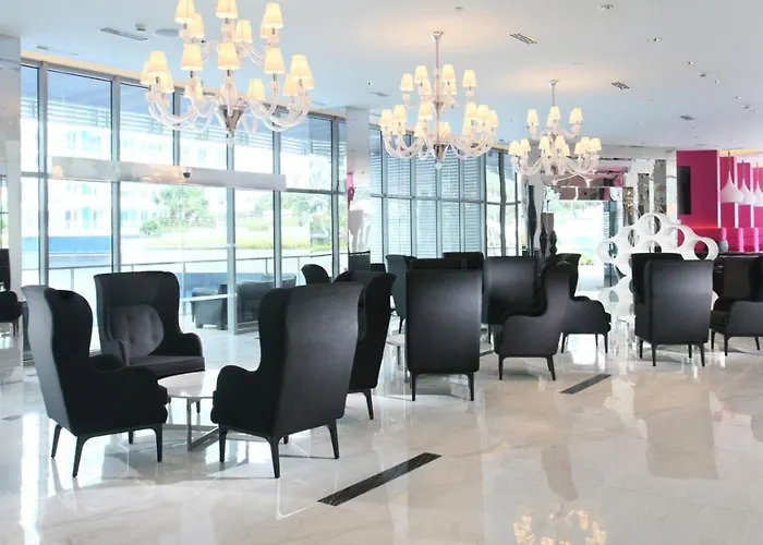 Aparthotel Azure Residences Staycation *