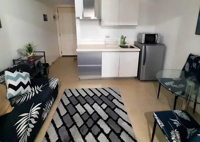 Azure Residences Staycation Aparthotel Manila