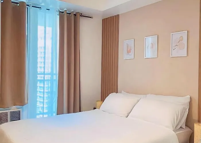 Aparthotel Azure Residences Staycation