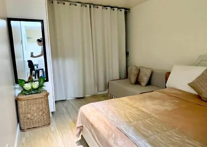 Azure Residences Staycation Aparthotel Manila