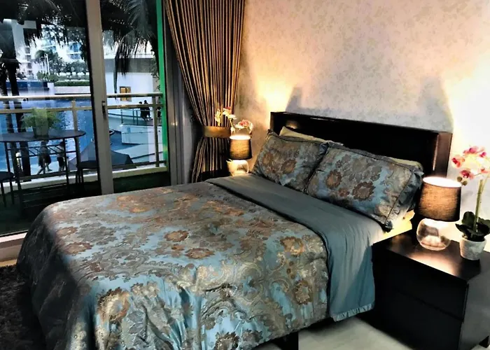 Azure Residences Staycation Aparthotel *