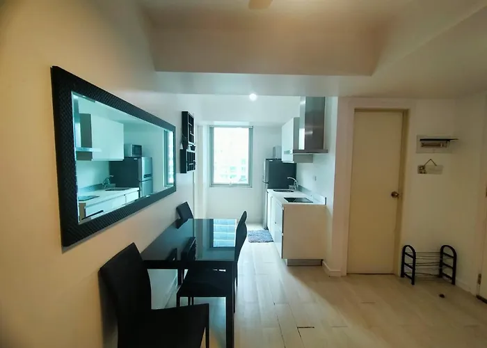 Azure Residences Staycation Aparthotel *